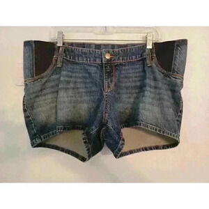 Isabel under belly  Maternity Midi Jean Shorts Size 14 NEW